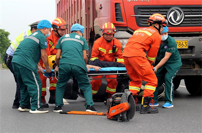 蒙自沛县道路救援